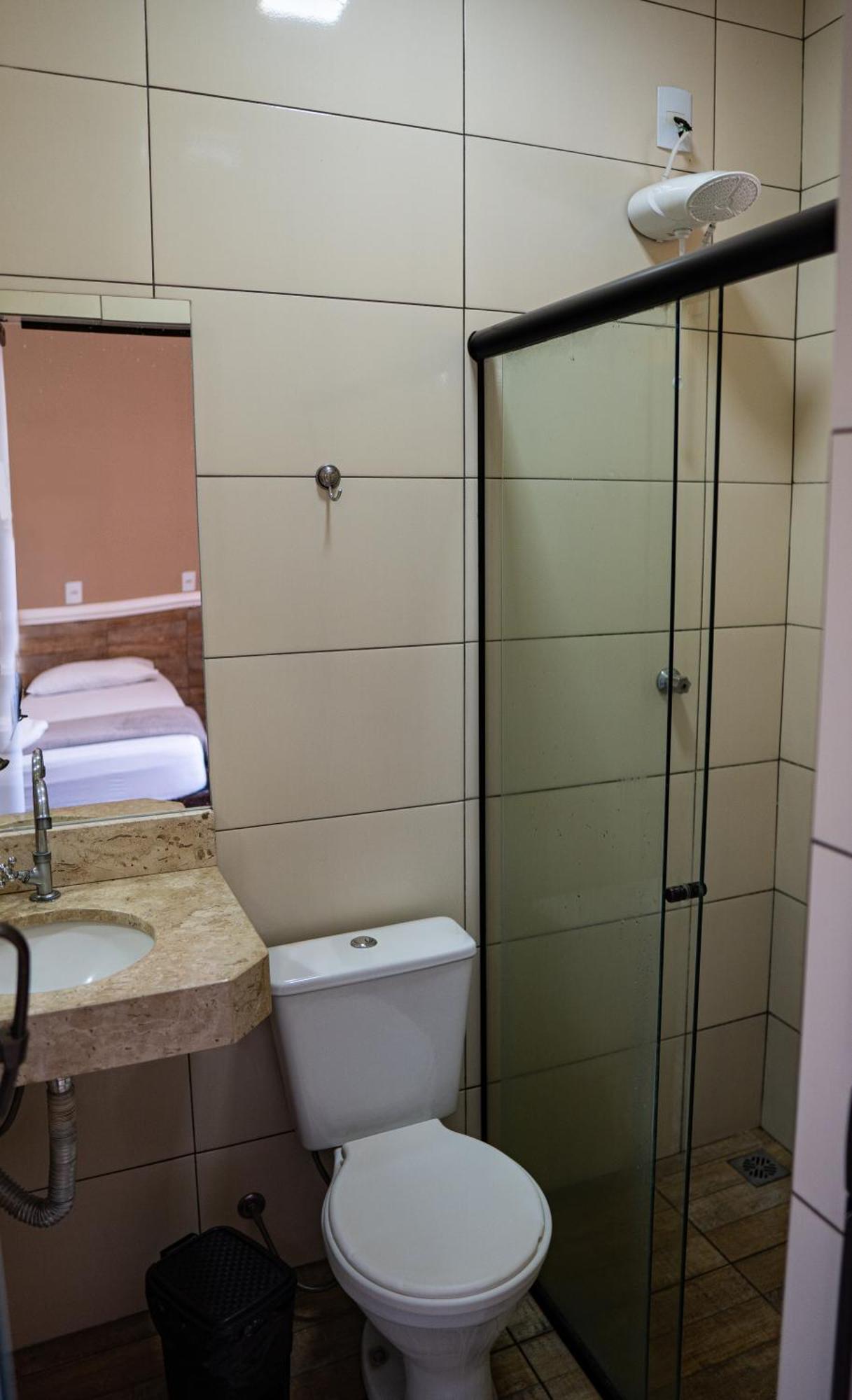 Hotel Nixon Proximo, Rodoviaria, Prefeitura E A Matriz Central Itaí Eksteriør bilde